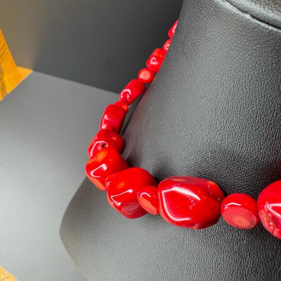 Chunky Red Bamboo Coral Necklace 13"/2" - Picture 3 of 4